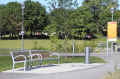 cartier_brebeuf_banc_abreuvoir_lampadaire_2010 (350261 octets)